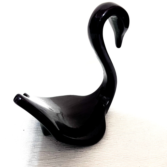 Nova Designs Fine Ceramic Swan Towel Holder Bathroom Decor Dark Brown CA pottery - Picture 2 of 8